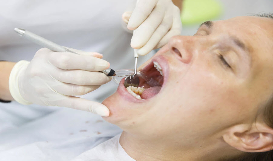 Diş Eti Şişmesi ve Tedavisi